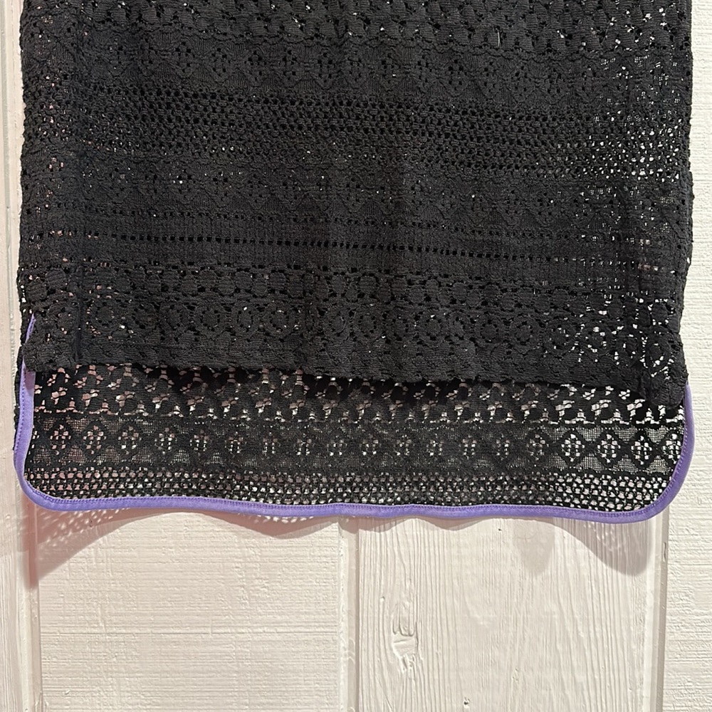 Signature Studio Top - Picture 5 of 6